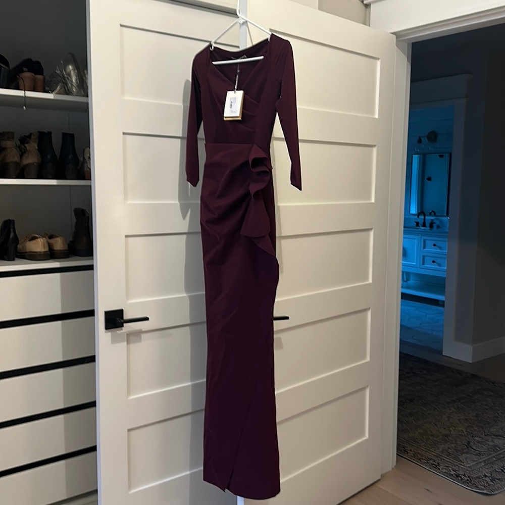 Chiara Boni La Petite Robe gown size 4 in wine color